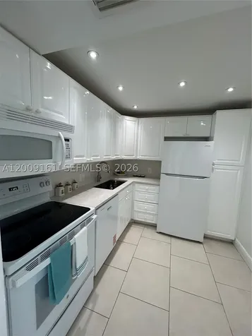 20301 W Country Club Drive Aventura FL 33180