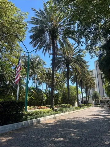 20301 W Country Club Drive Aventura FL 33180