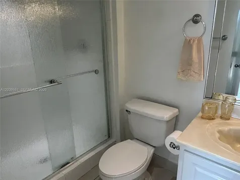 20301 W Country Club Drive Aventura FL 33180