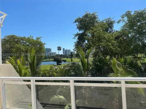 20301 W Country Club Drive Aventura FL 33180