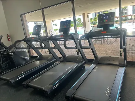 20301 W Country Club Drive Aventura FL 33180