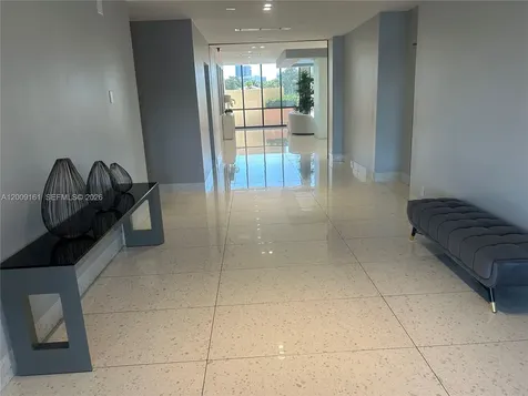 20301 W Country Club Drive Aventura FL 33180