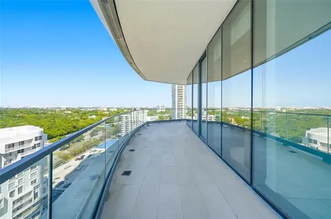 175 SE 25th Road Miami FL 33129