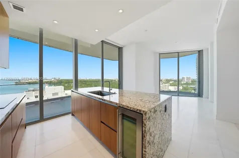 175 SE 25th Road Miami FL 33129