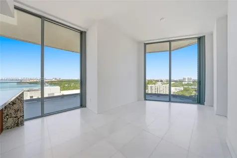 175 SE 25th Road Miami FL 33129