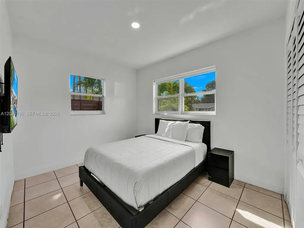 2461 SW 16th Court Fort Lauderdale FL 33312