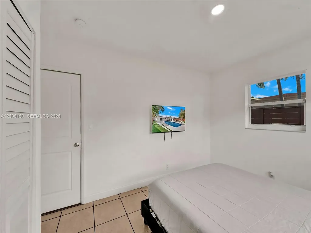 2461 SW 16th Court Fort Lauderdale FL 33312