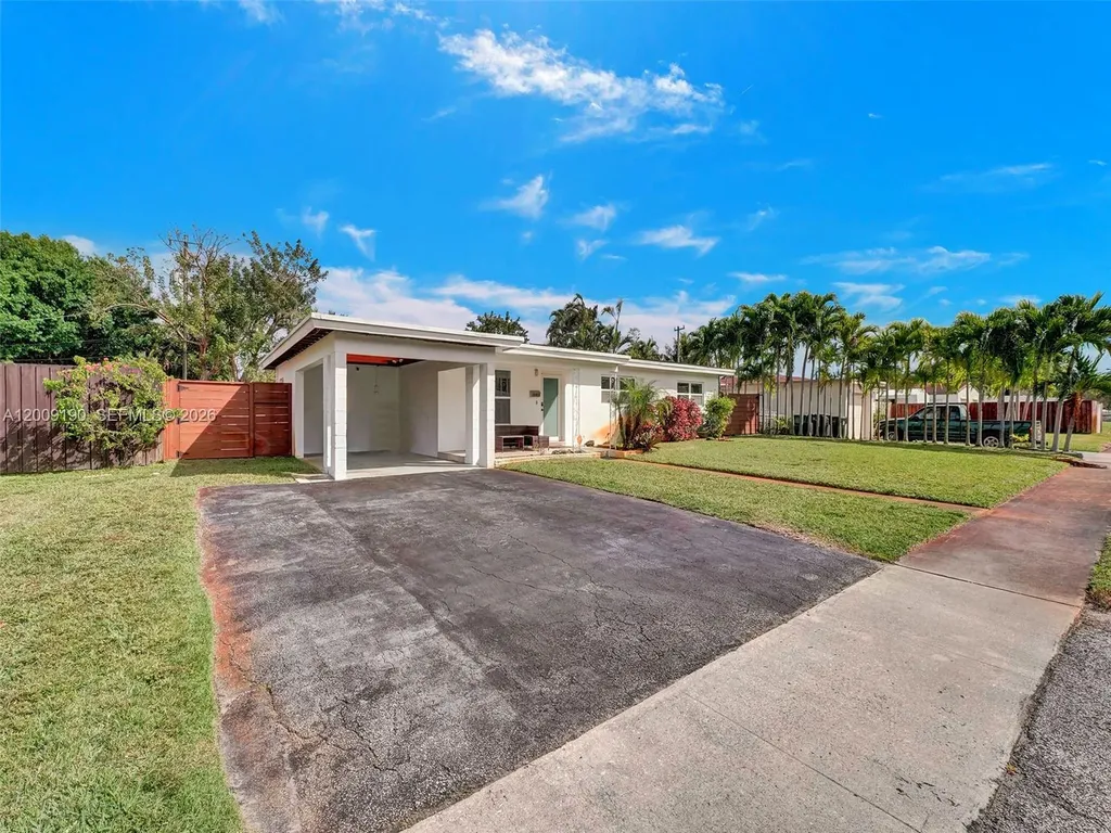 2461 SW 16th Court Fort Lauderdale FL 33312
