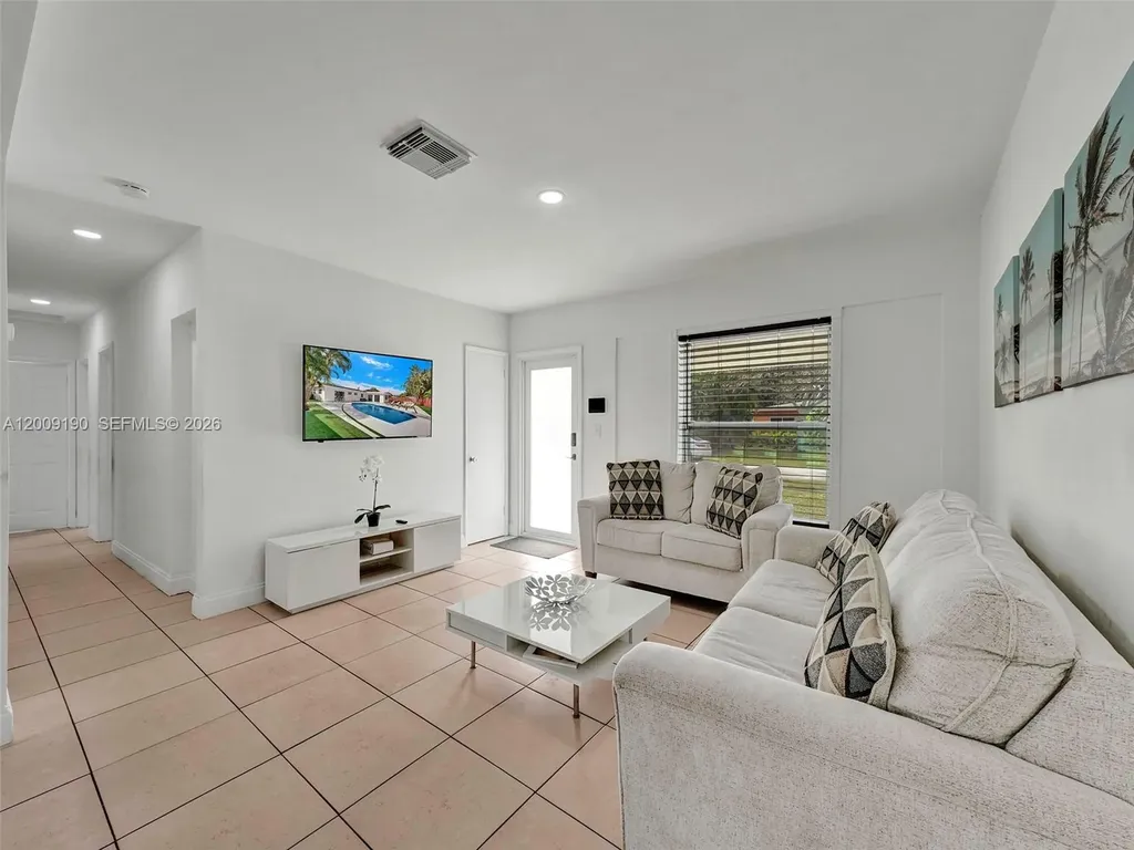 2461 SW 16th Court Fort Lauderdale FL 33312