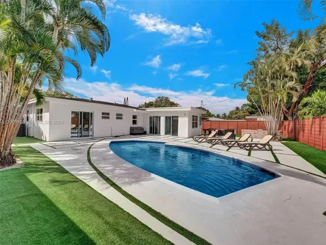 2461 SW 16th Court Fort Lauderdale FL 33312