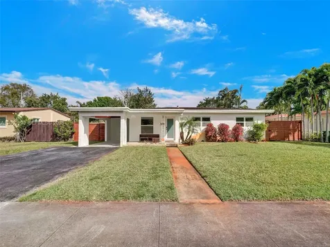 2461 SW 16th Court Fort Lauderdale FL 33312
