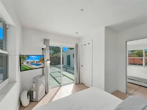 2461 SW 16th Court Fort Lauderdale FL 33312