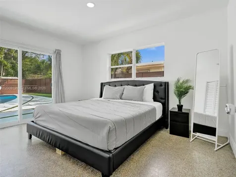 2461 SW 16th Court Fort Lauderdale FL 33312