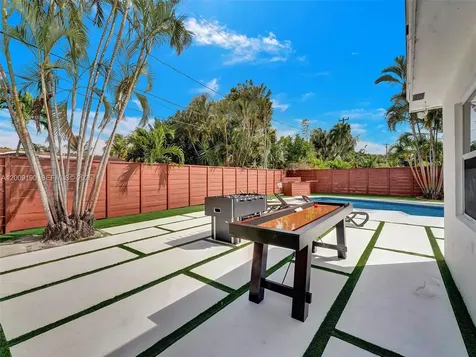 2461 SW 16th Court Fort Lauderdale FL 33312