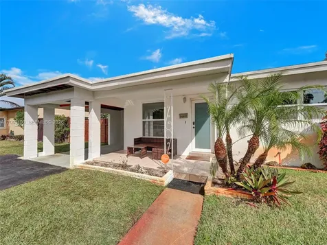 2461 SW 16th Court Fort Lauderdale FL 33312
