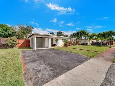 2461 SW 16th Court Fort Lauderdale FL 33312