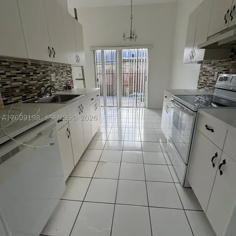 21215 NE 9th Court Miami FL 33179