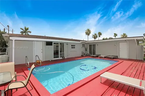 1762 NW 8th Avenue Homestead FL 33030
