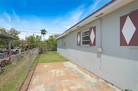 1762 NW 8th Avenue Homestead FL 33030