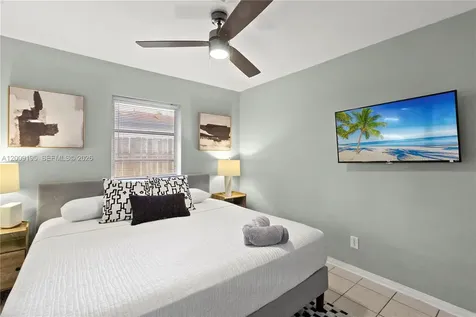 3024 NE 2nd Terrace Wilton Manors FL 33334