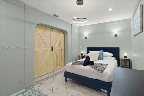 3024 NE 2nd Terrace Wilton Manors FL 33334