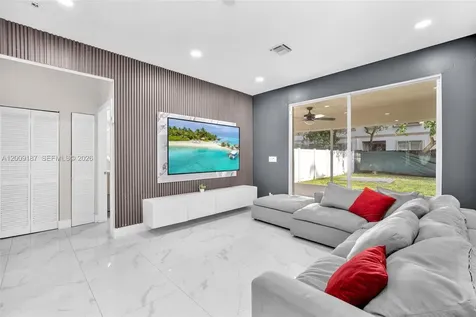 5040 W Willow Pond Road W West Palm Beach FL 33417