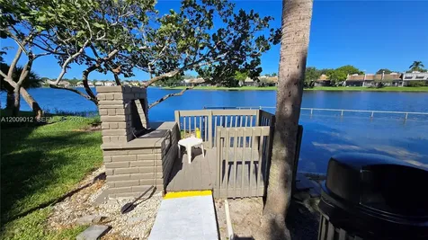 1101 Colony Point Circle Pembroke Pines FL 33026