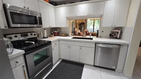 1101 Colony Point Circle Pembroke Pines FL 33026