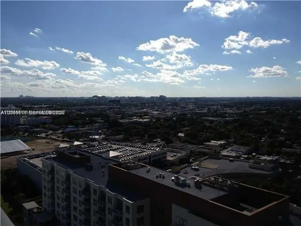 3301 NE 1 Avenue Miami FL 33137