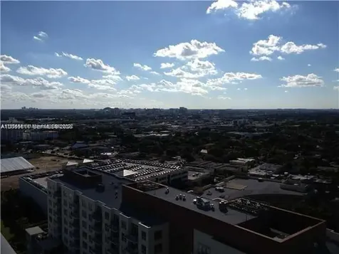 3301 NE 1 Avenue Miami FL 33137