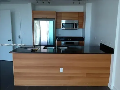 3301 NE 1 Avenue Miami FL 33137