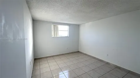 666 W 81st Street Hialeah FL 33014