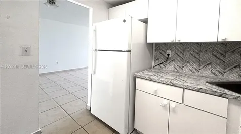 666 W 81st Street Hialeah FL 33014
