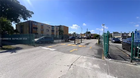666 W 81st Street Hialeah FL 33014