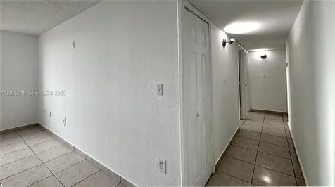 666 W 81st Street Hialeah FL 33014