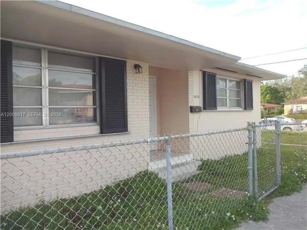 1602 SW 25th Avenue Miami FL 33145