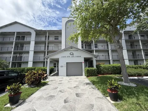 1400 SW 124th Terrace Pembroke Pines FL 33027