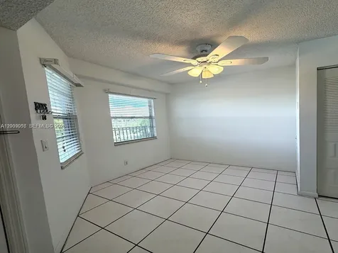 1400 SW 124th Terrace Pembroke Pines FL 33027