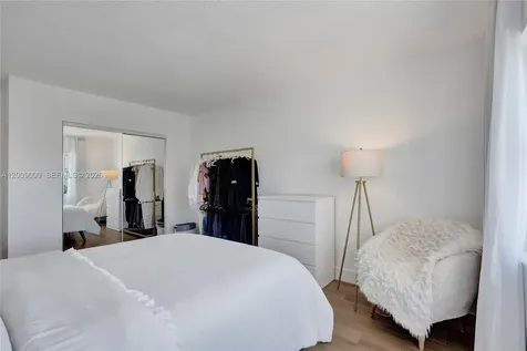 400 Kings Point Drive Sunny Isles Beach FL 33160