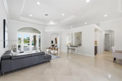 14370 Jockey Circle N Davie FL 33330
