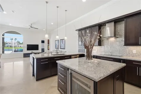 14370 Jockey Circle N Davie FL 33330