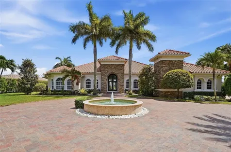 14370 Jockey Circle N Davie FL 33330
