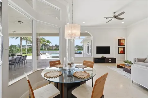 14370 Jockey Circle N Davie FL 33330