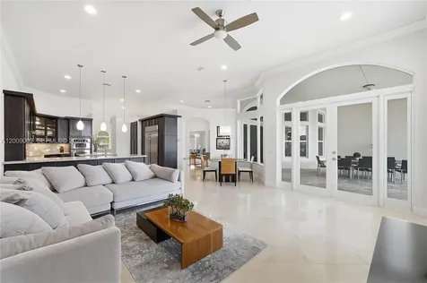 14370 Jockey Circle N Davie FL 33330