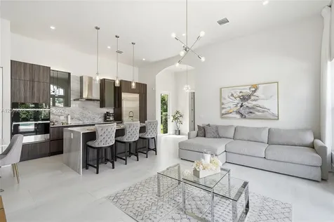 14370 Jockey Circle N Davie FL 33330