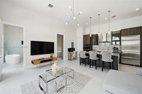 14370 Jockey Circle N Davie FL 33330