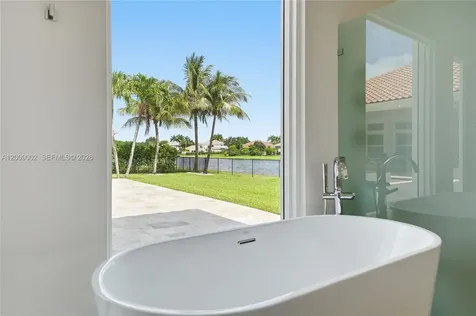 14370 Jockey Circle N Davie FL 33330