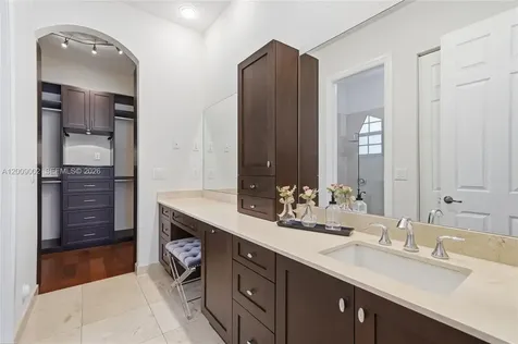 14370 Jockey Circle N Davie FL 33330