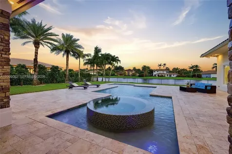 14370 Jockey Circle N Davie FL 33330