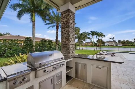 14370 Jockey Circle N Davie FL 33330